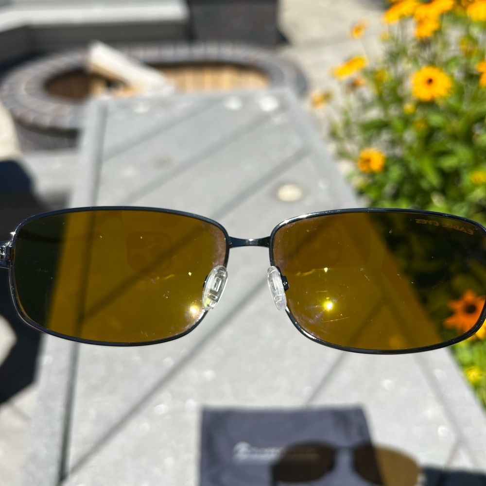 CLEARANCE Men’s Eagle Eyes Tinted Sunglasses with Cleaner and Case! - Picture 12 of 16